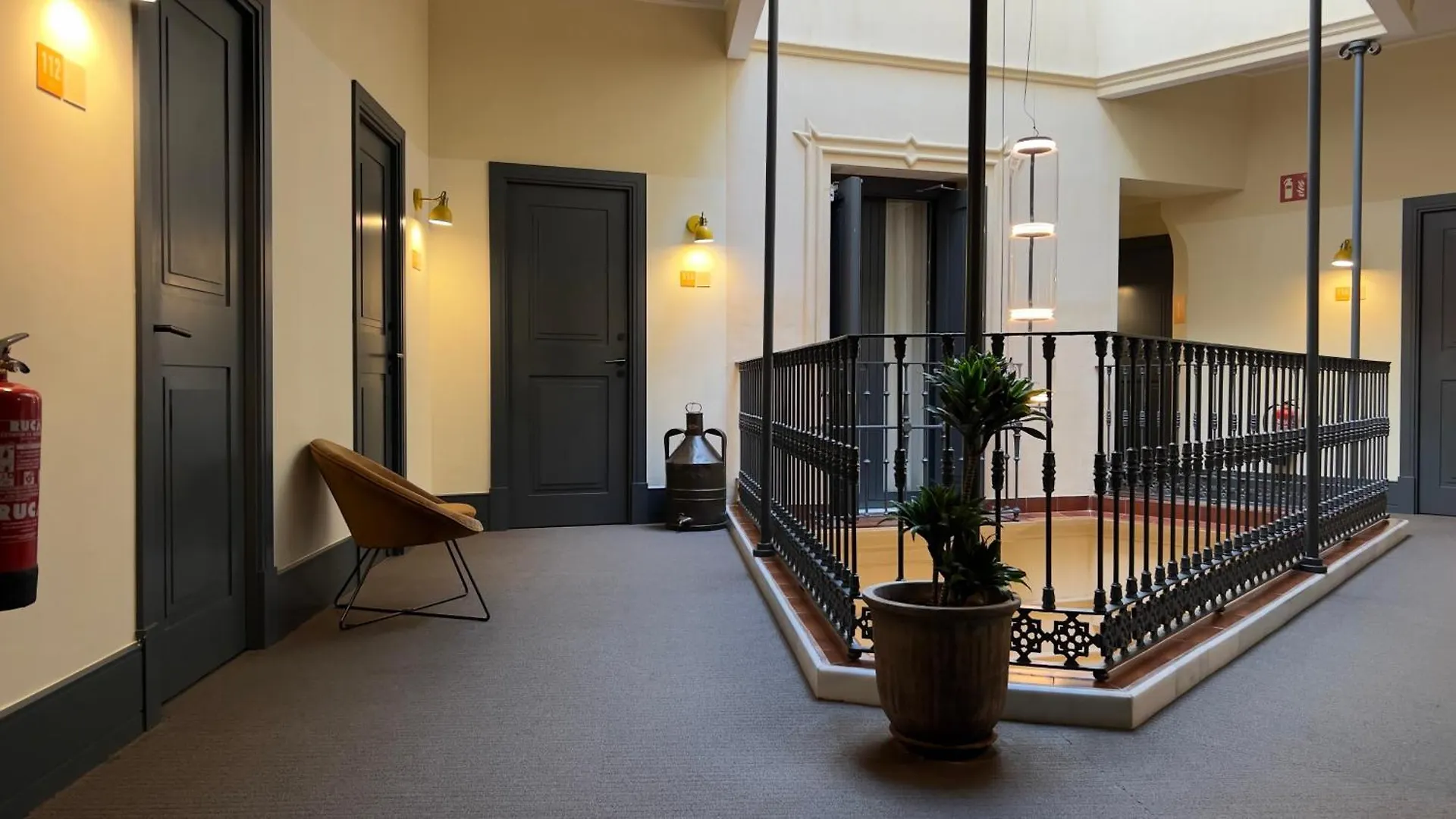 Joya Del Casco Boutique Hotel By Shiadu Sevilla 3*,  Spanien
