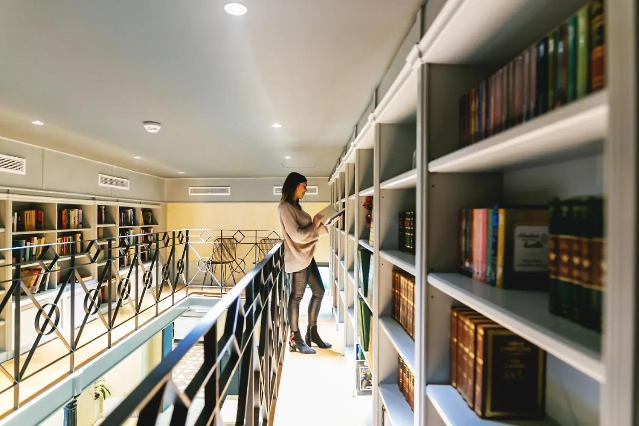 Joya Del Casco Boutique Hotel By Shiadu Sevilla